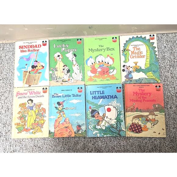 Lot of 8 VTG Walt Disney Ephemera Scrapbooking Hardcover Children's Story Books - Picture 1 of 7